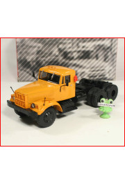 1:43 KRAZ 258B1 tractor truck